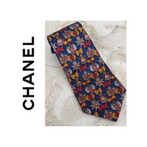 CHANEL CC Logo & Medal Pattern 100% Silk Tie Multi-Colour Authentic Luxury